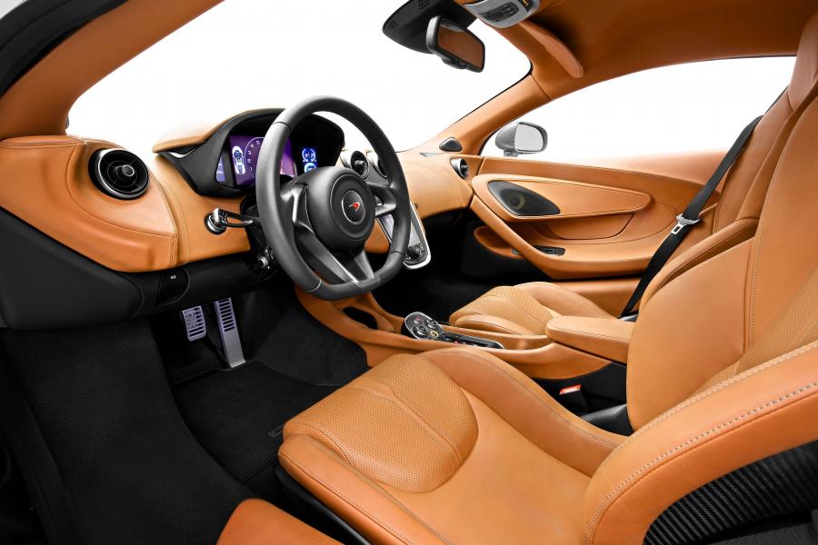  McLaren 570S Coupe 2015 года  (фото 23 из 38)